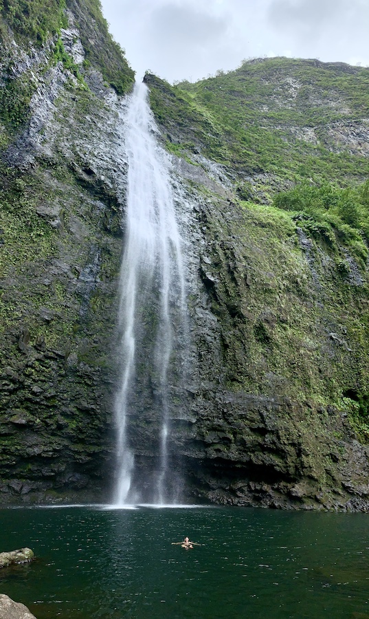 kalalau trail kauai waterfall