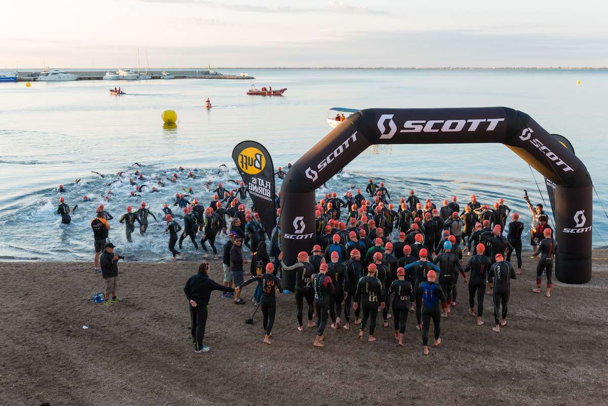 Ironcat 2017 swim start