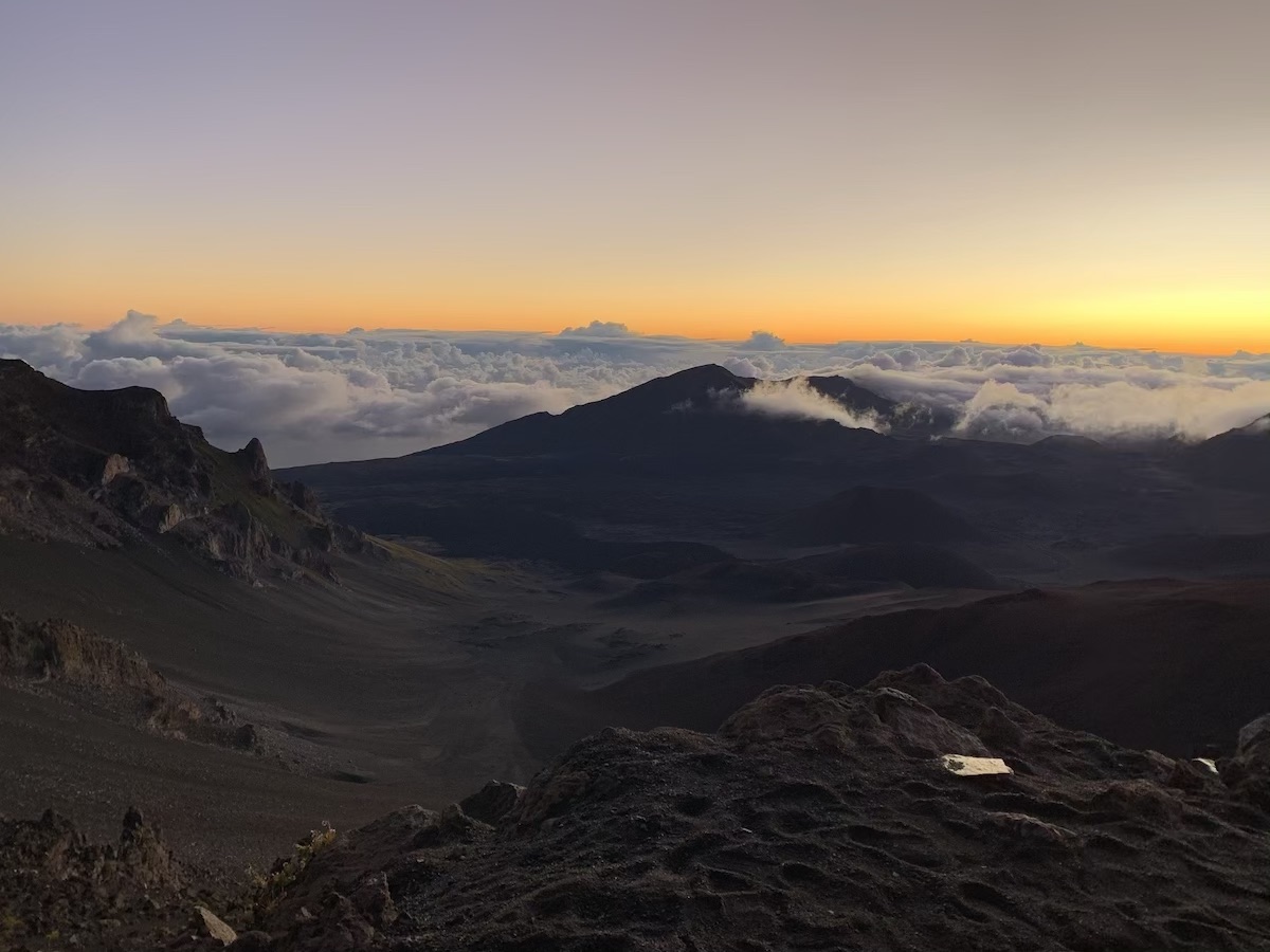 sunrise haleakala maui hawaii